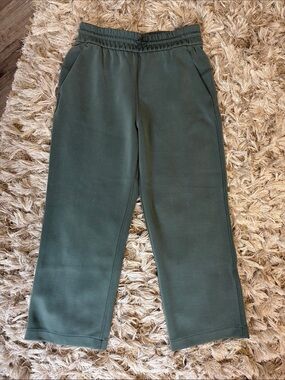 lululemon athletica Cropped Wide-Leg Sweatpants in Forest Green